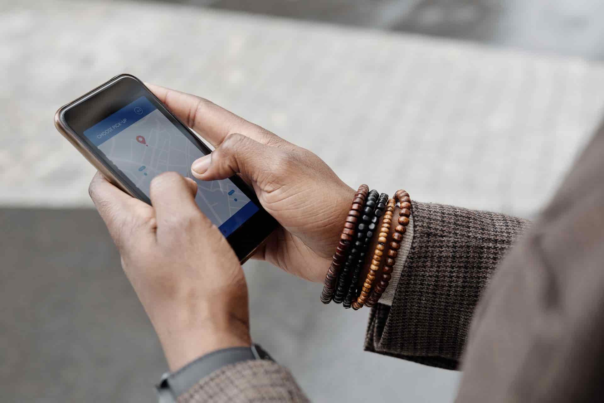 Searching Google on a phone